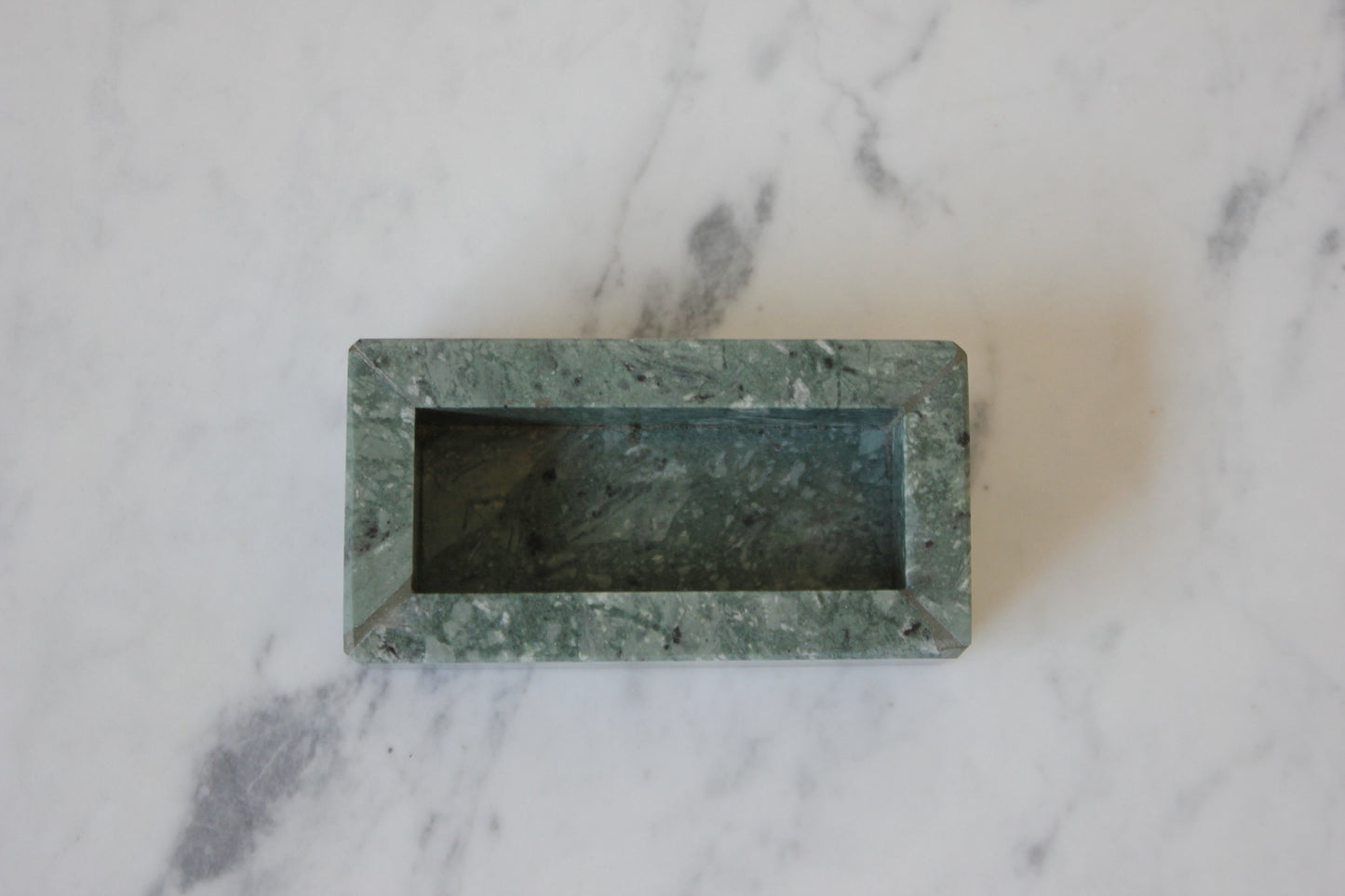 Portagioie in Marmo Verde Guatemala, Dark Emperador, Travertino, Carrara, Rosalba