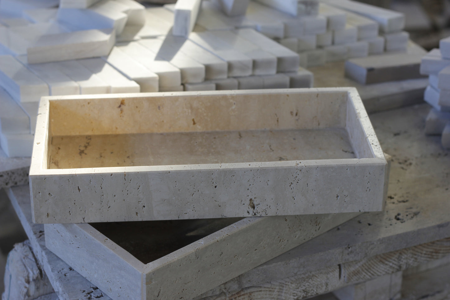 Svuotatasche in Travertino